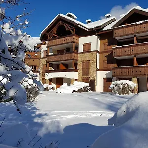 https://jardin-des-neiges-11a.hotels-rhonealpes.com