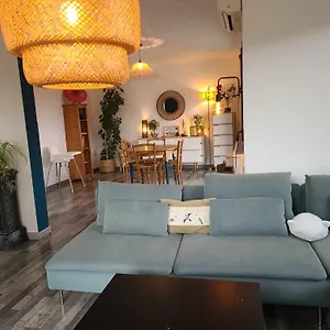 https://la-maison-de-virginie.fr-provencehotel.com